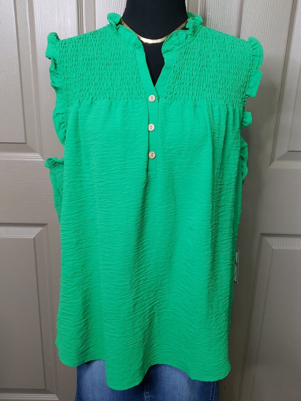 NWT Fair Haven Women's Green Ruffle Sleeve Smocked Yoke Top Size XL